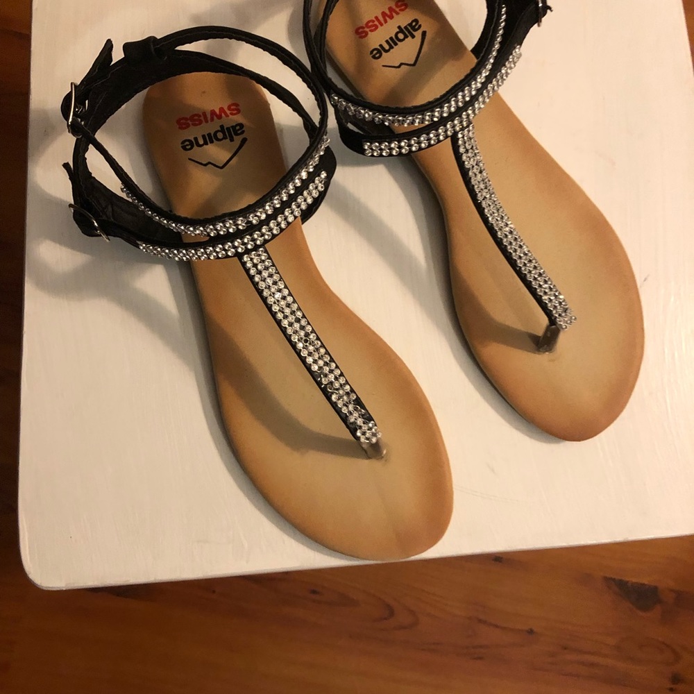 Sandals - Picture 7 of 8